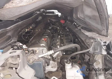 2013 Honda Cr-V Ex z USA, uszkodzony, nr VIN 2HKRM3H56DH515445